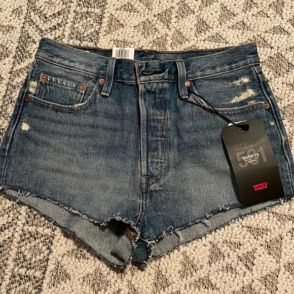 Levi’s 501 micro short - Picture 1 of 2
